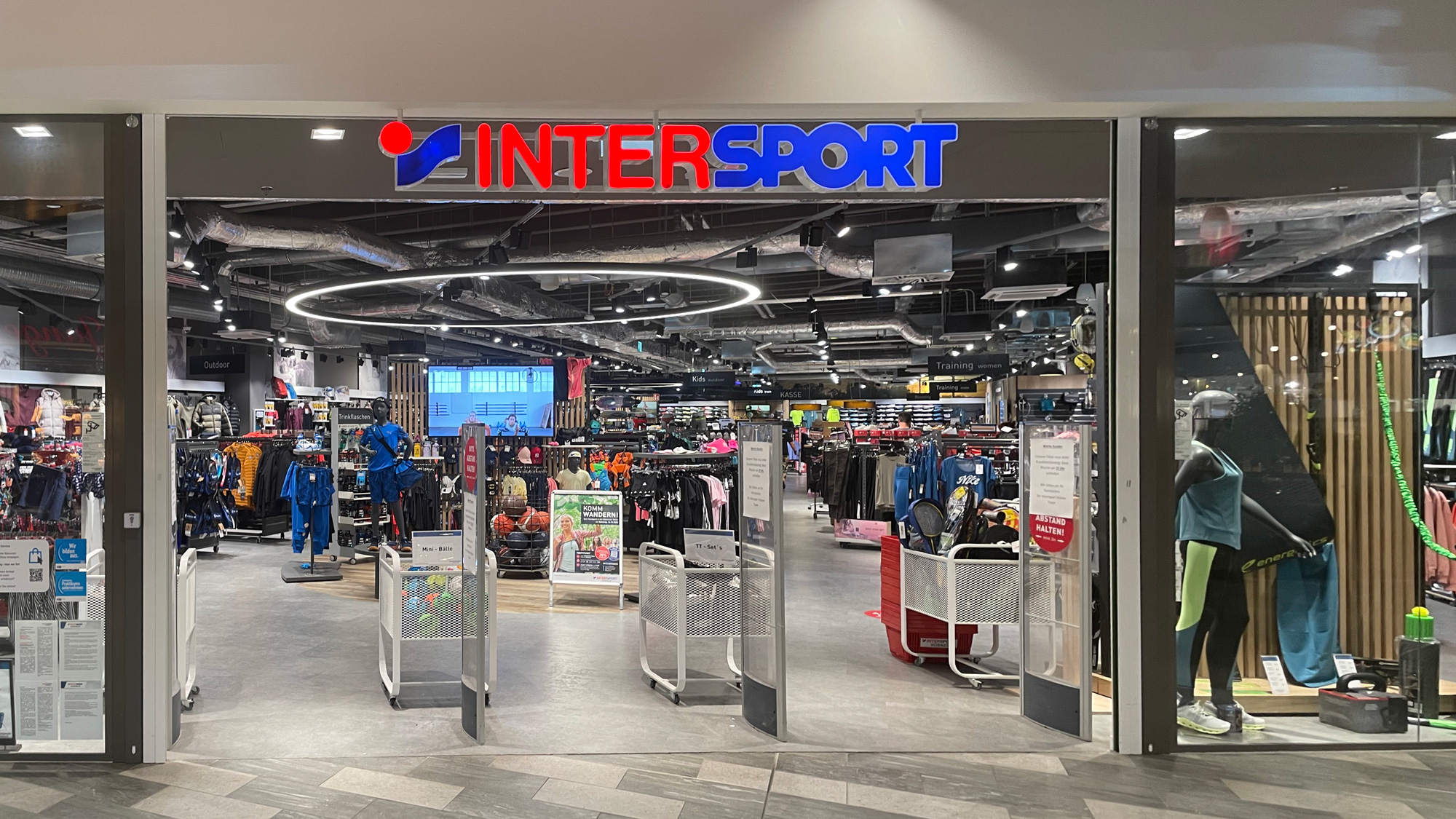 Intersport H&uuml;bner im Havelpark Dallgow-D&ouml;beritz | D&ouml;beritzer Weg 3, 14624 Dallgow-D&ouml;beritz